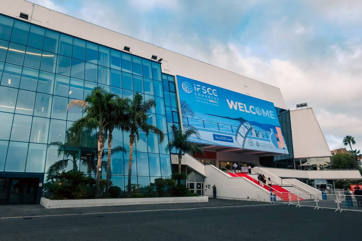 IFSCC大会展中国洗护科研实力开元棋牌半亩花田携四项成果首秀(图3) IFSCC大会展中国洗护科研实力开元棋牌半亩花田携四项成果首秀(图3)